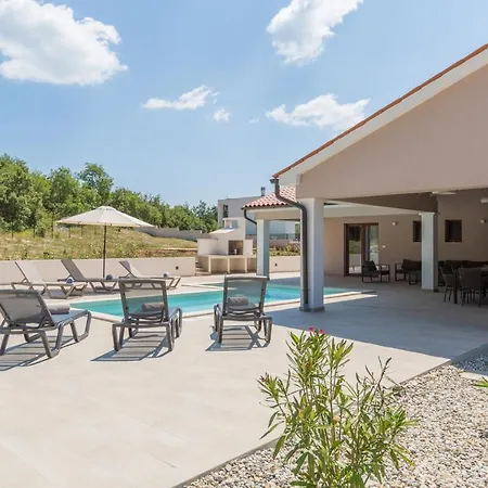 Villa Aria *