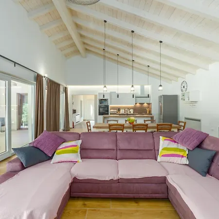 Aria Villa Bibici